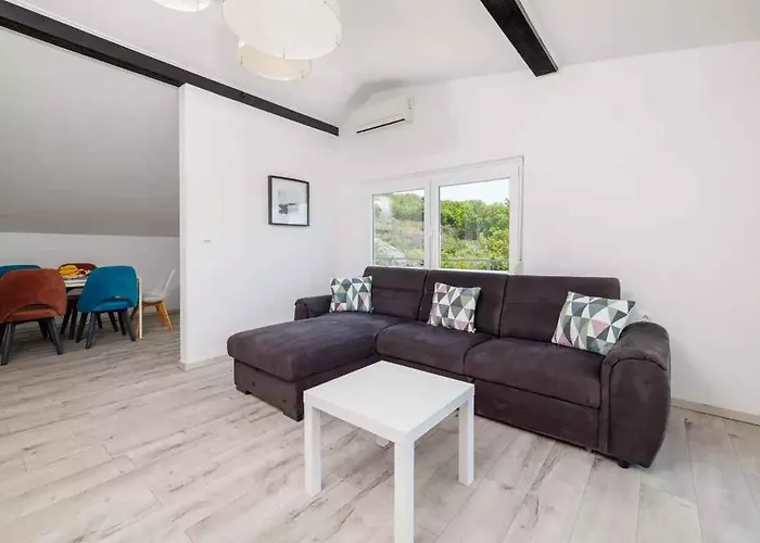 In 39059 Apartment Crikvenica