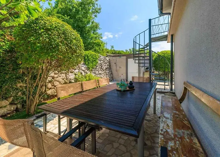 Apartment In 39059 Crikvenica