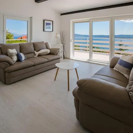 In 39059 * Crikvenica