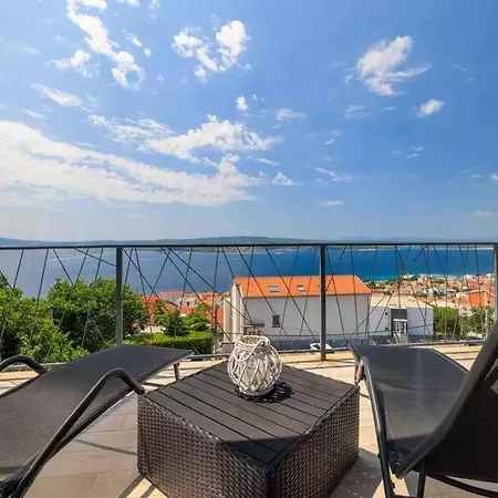 In 39059 * Crikvenica