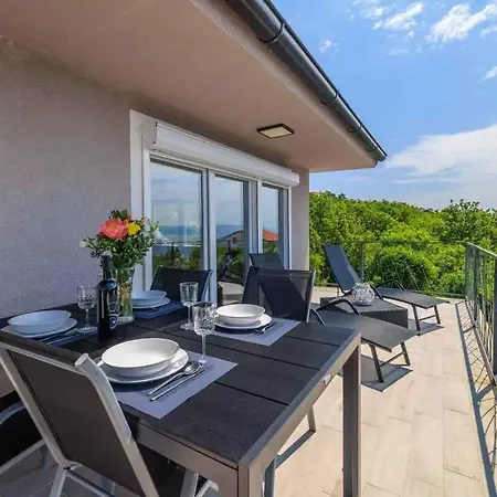 In 39059 * Crikvenica