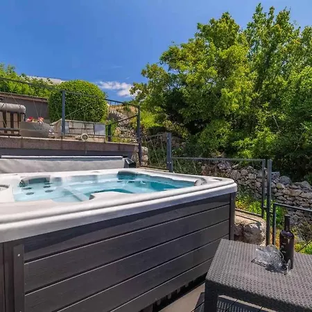 Apartmán In 39059 *