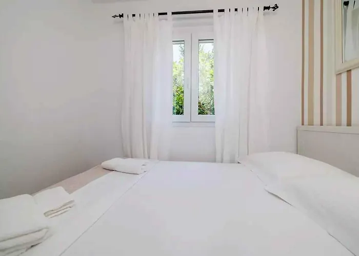 In 39059 * Crikvenica