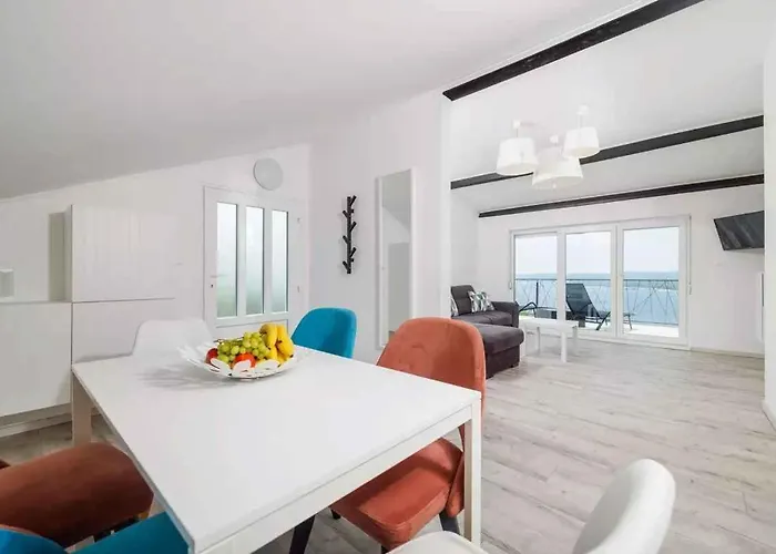 Appartamento In 39059